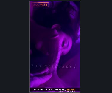 Türk Porno Sakso Naz Elbir kocaman yarrağı ağzına aldı